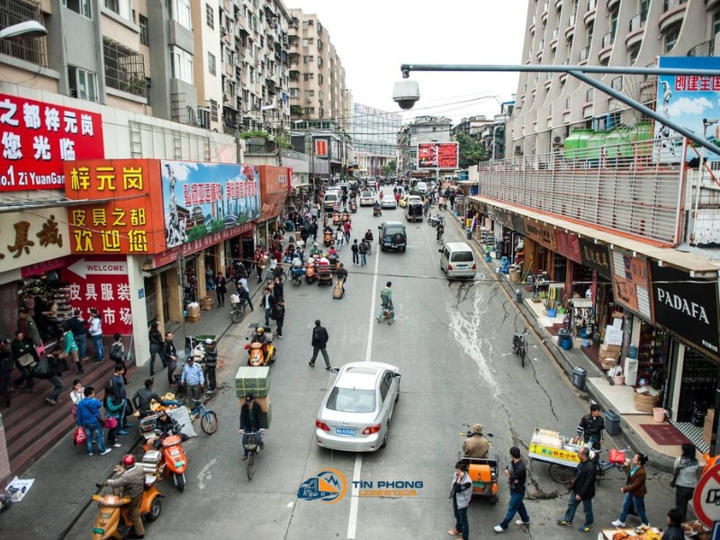 Chợ đầu mối chuyên bán buôn tại Quảng Châu, Trung Quốc